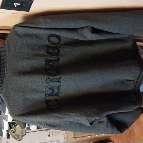 Black and Grey wool Chicago bulls coat w matching hat - Picture 4 of 7